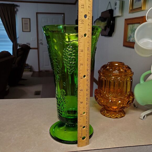 Vintage Indiana Glass Vase Footed Harvest Grape and Leaf Avocado Green - Picture 6 of 7